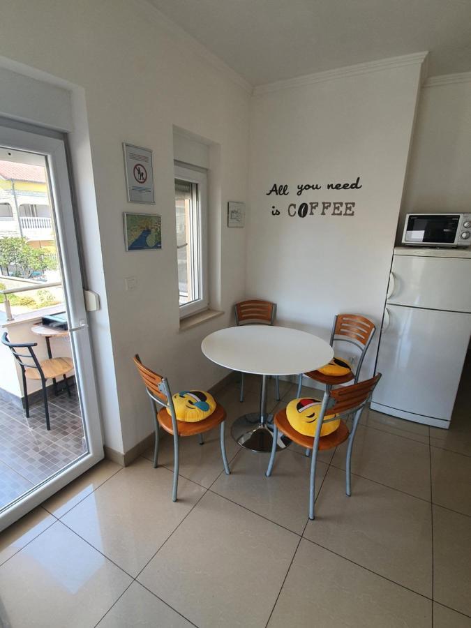Apartment Novalja 4+2 Zewnętrze zdjęcie