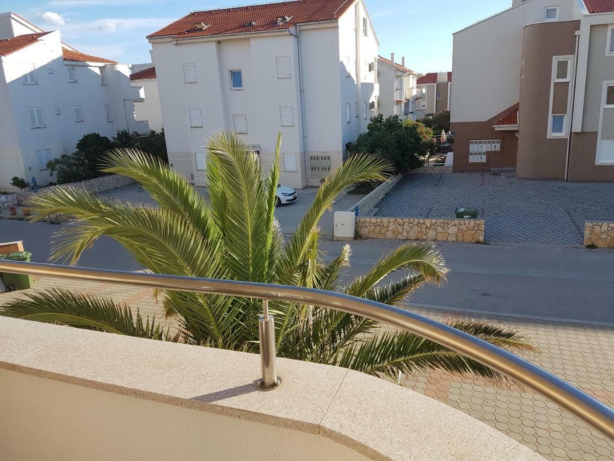Apartment Novalja 4+2 Zewnętrze zdjęcie
