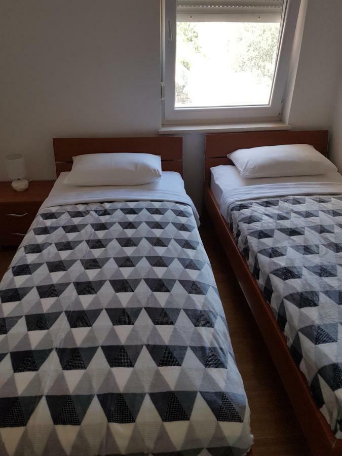 Apartment Novalja 4+2 Zewnętrze zdjęcie